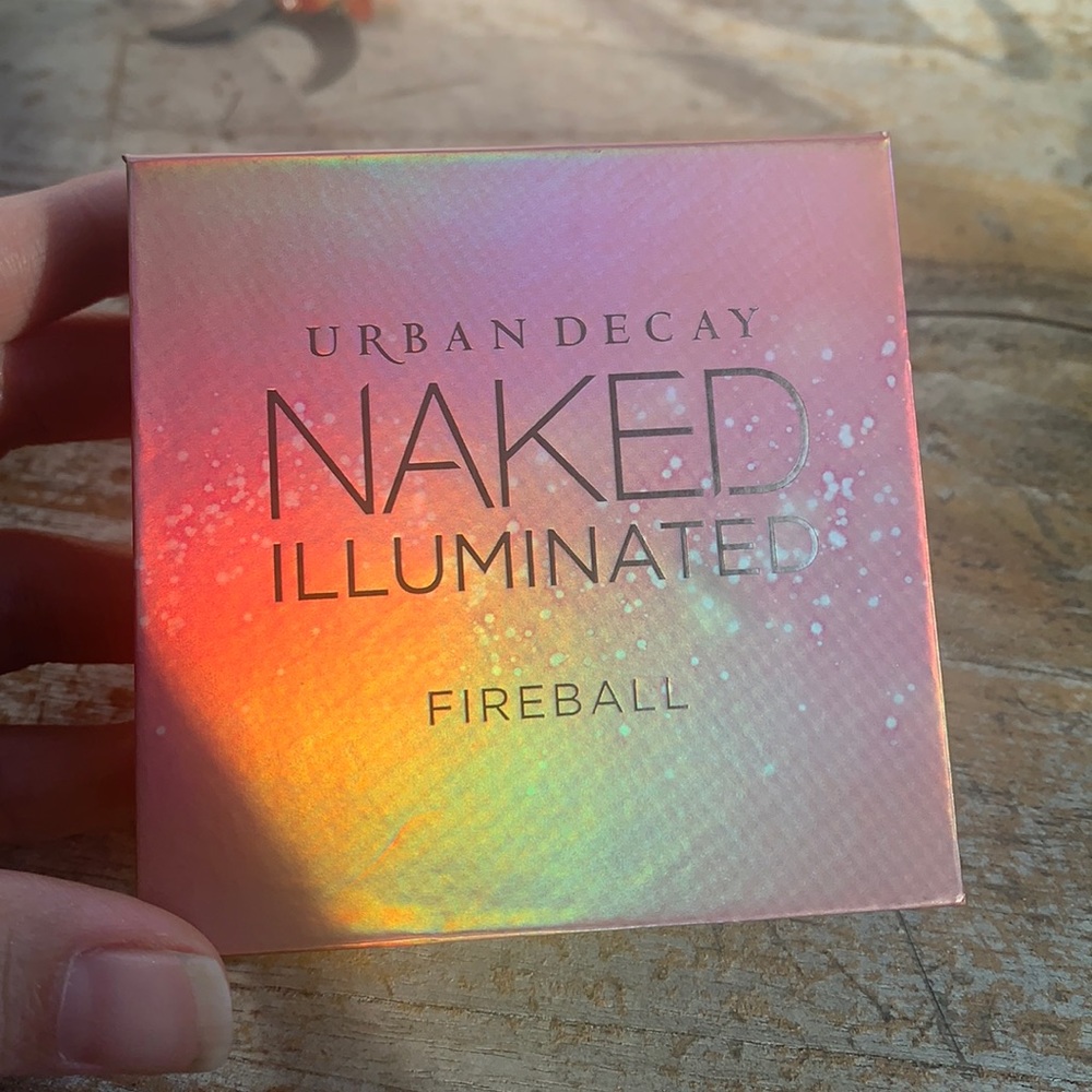 Urban Decay NAKED Illuminated Shimmer Powder— Fireball Shade